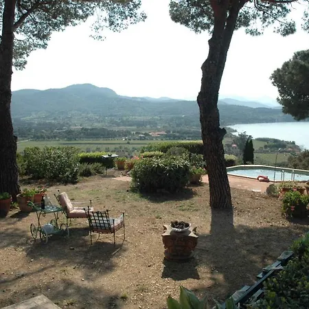 Villa In 23631 Portoferraio